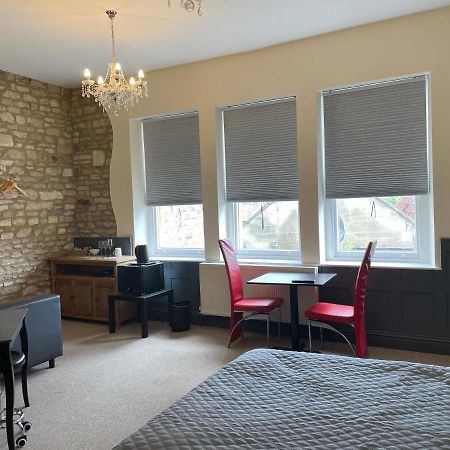 Bear Inn Bradford-On-Avon Bagian luar foto