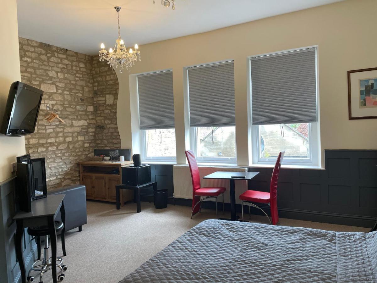 Bear Inn Bradford-On-Avon Bagian luar foto