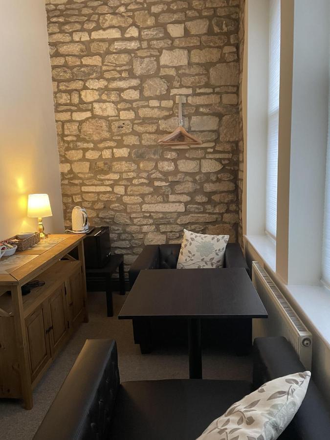 Bear Inn Bradford-On-Avon Bagian luar foto